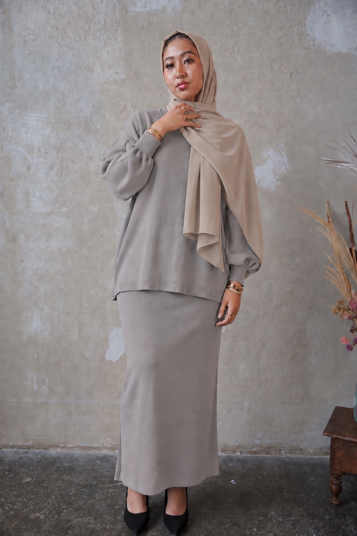 Sweat Shirt & Skirt Set