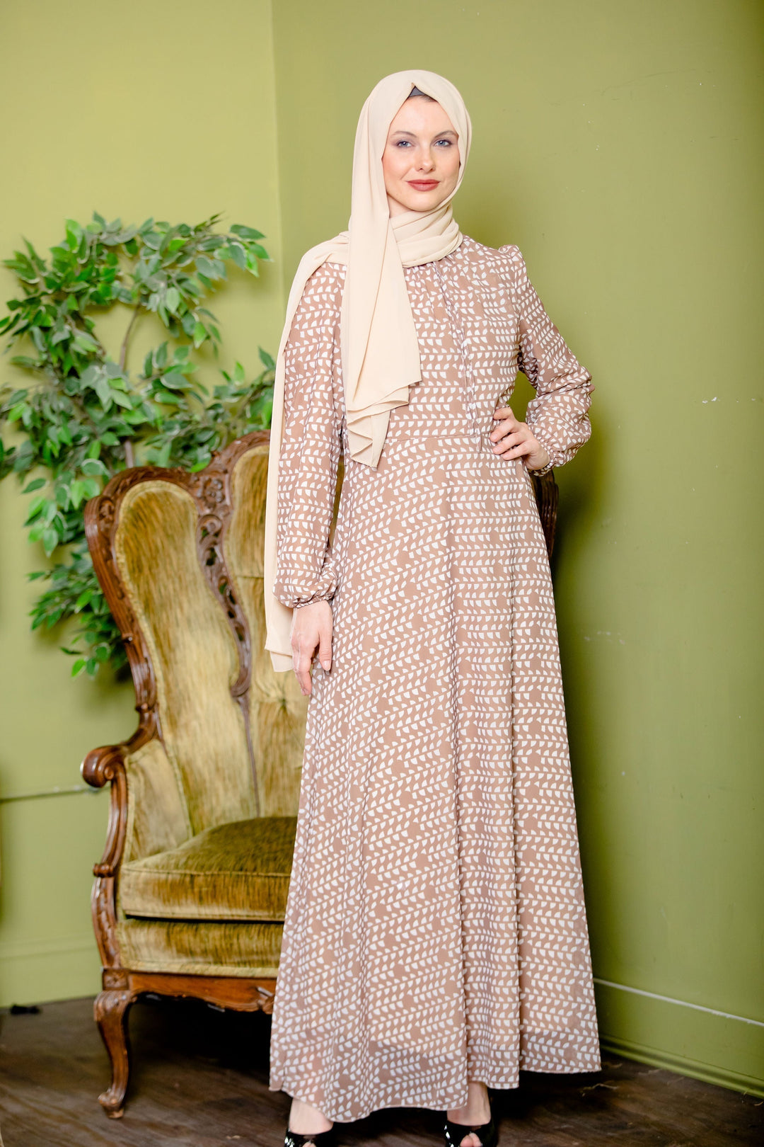 Abstract Chiffon Long Sleeve Maxi Dress - Clearance