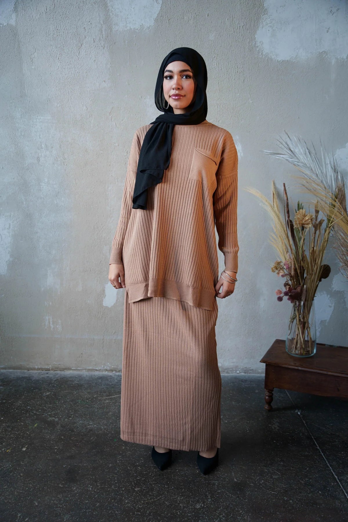 Beige Sweater & Skirt Set - One Size S-XL / Beige