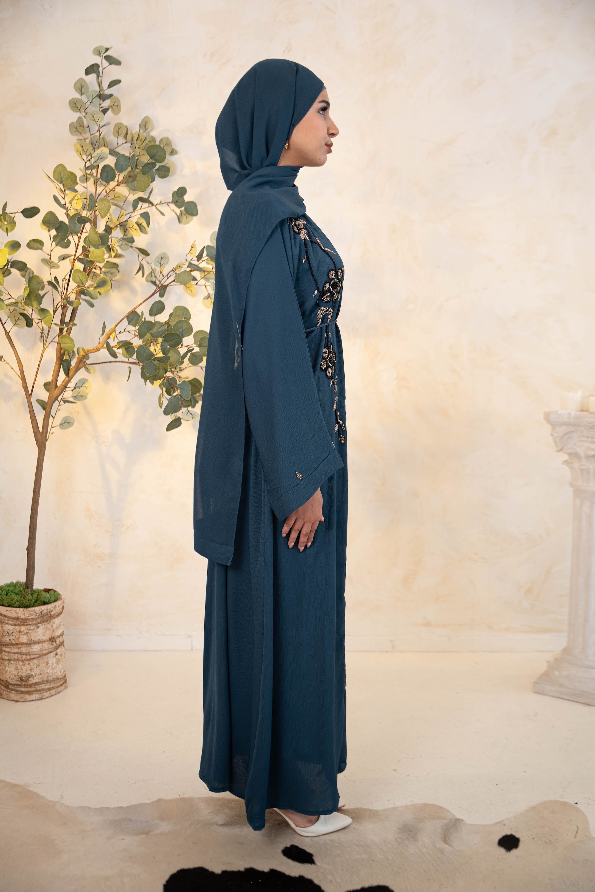 Blue Floral Beaded Kimono Sleeve Open Front Abaya – Urban Modesty