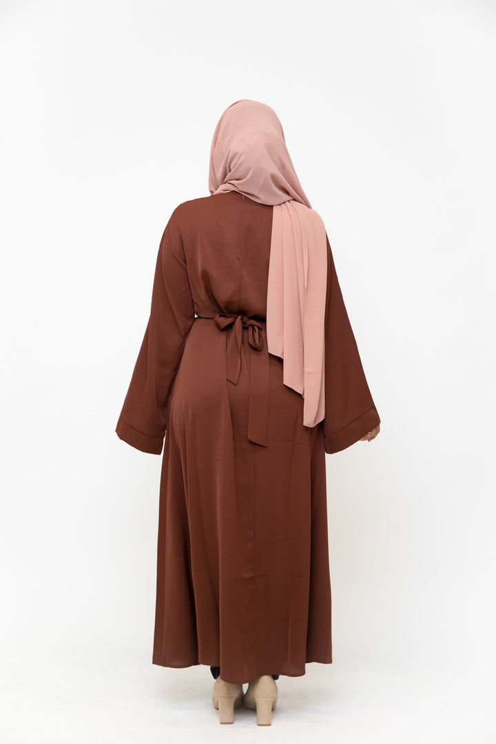 Brown kimono sleeve abaya maxi dress with pink hijab
