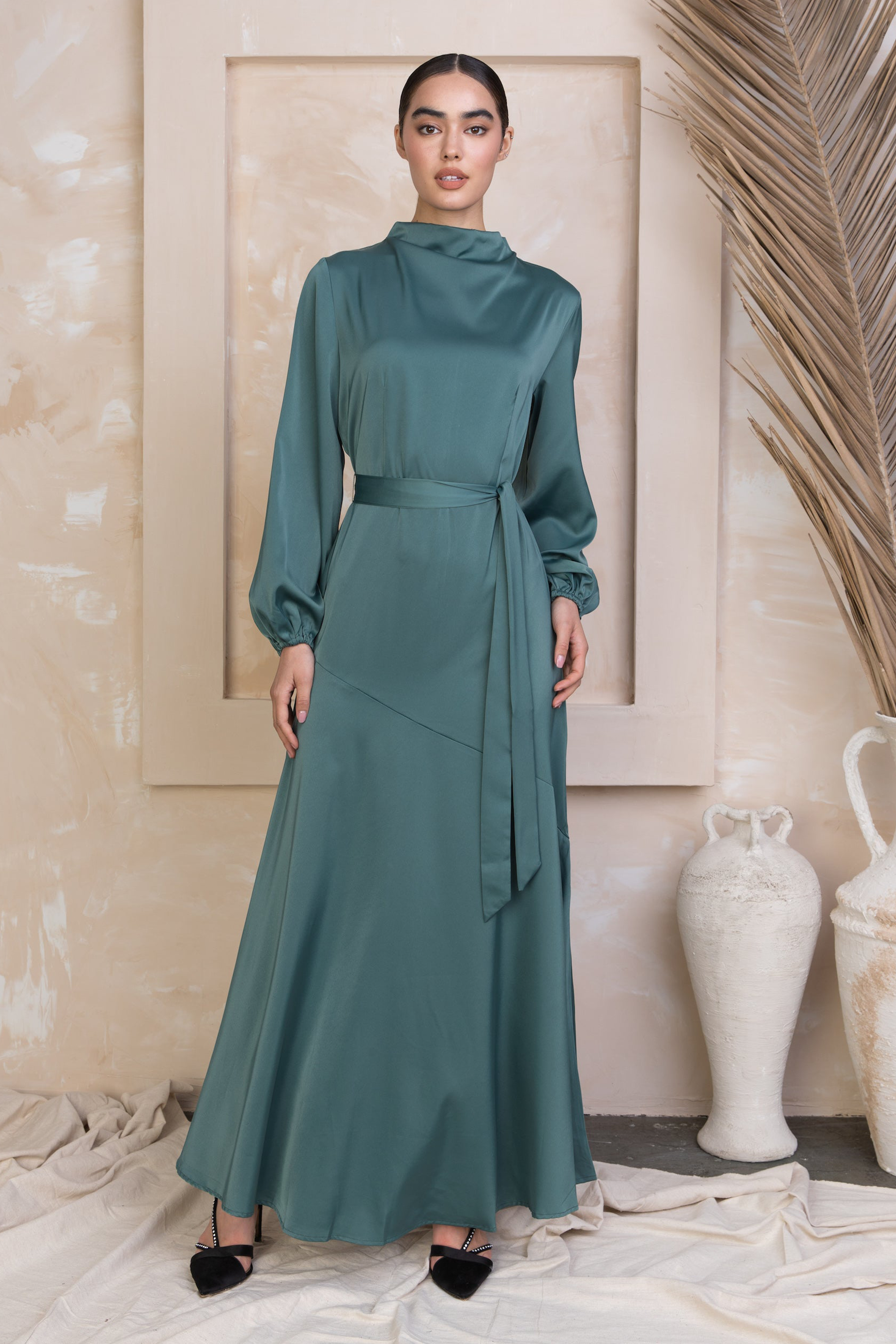 Forest Green Satin Long Sleeve Maxi Dress – Urban Modesty