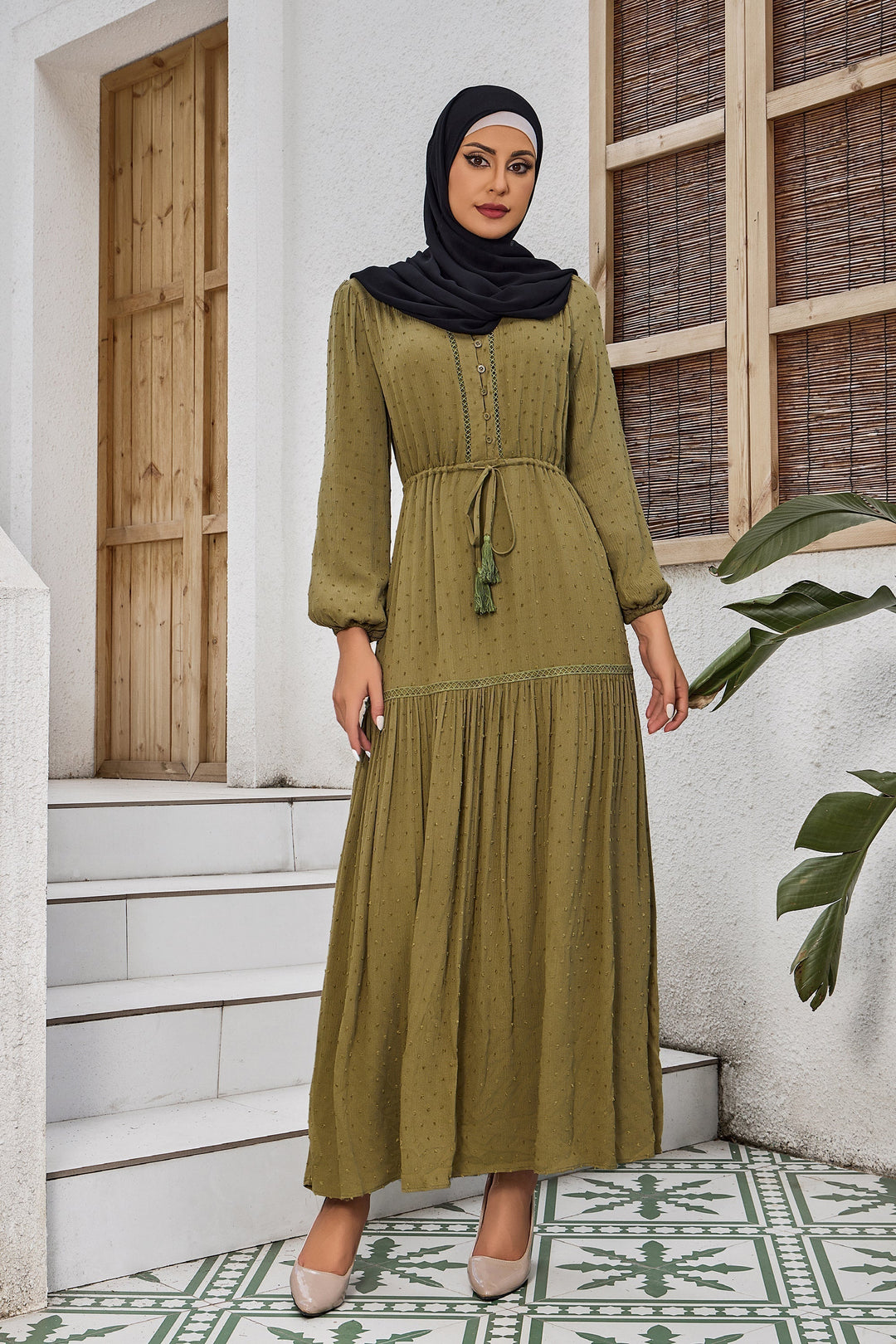 Green Lace Tiered Boho Drawstring Long Sleeve Maxi Dress