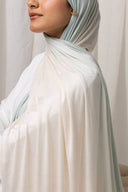 Ombré Jersey Hijab in soft colors, lightweight and easy to drape, perfect for effortless styling, 70 cm x 150 cm, 100% Jersey fabric.