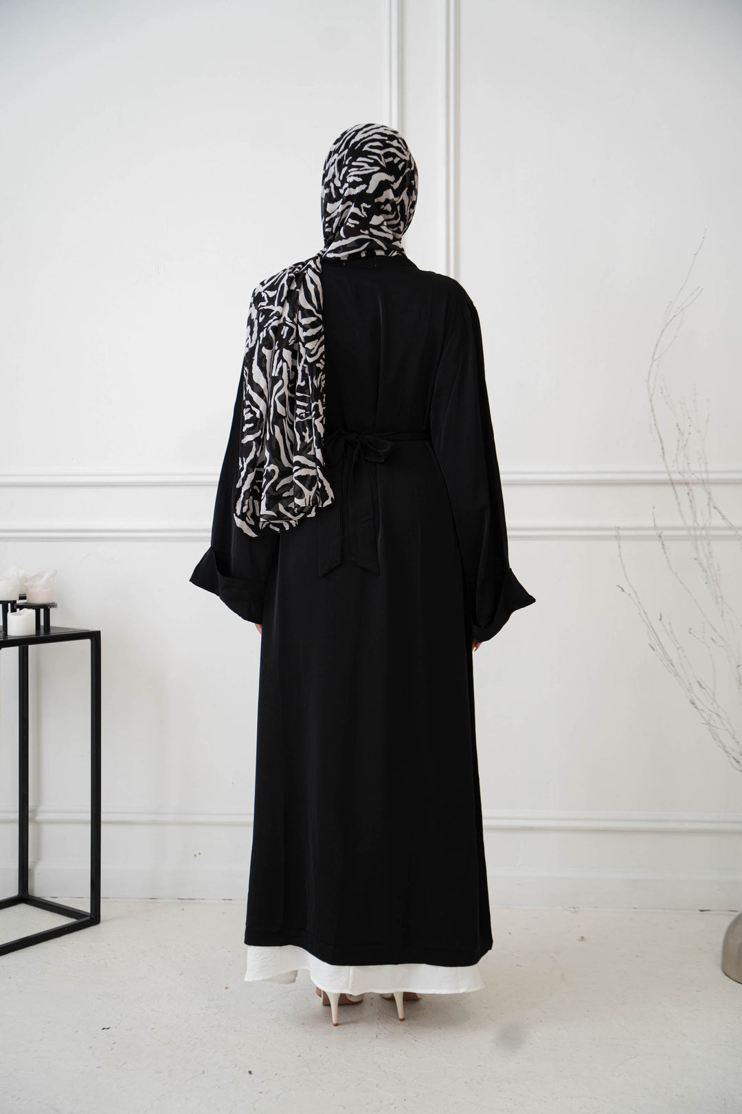 Black Nida Kimono Sleeve Open Abaya