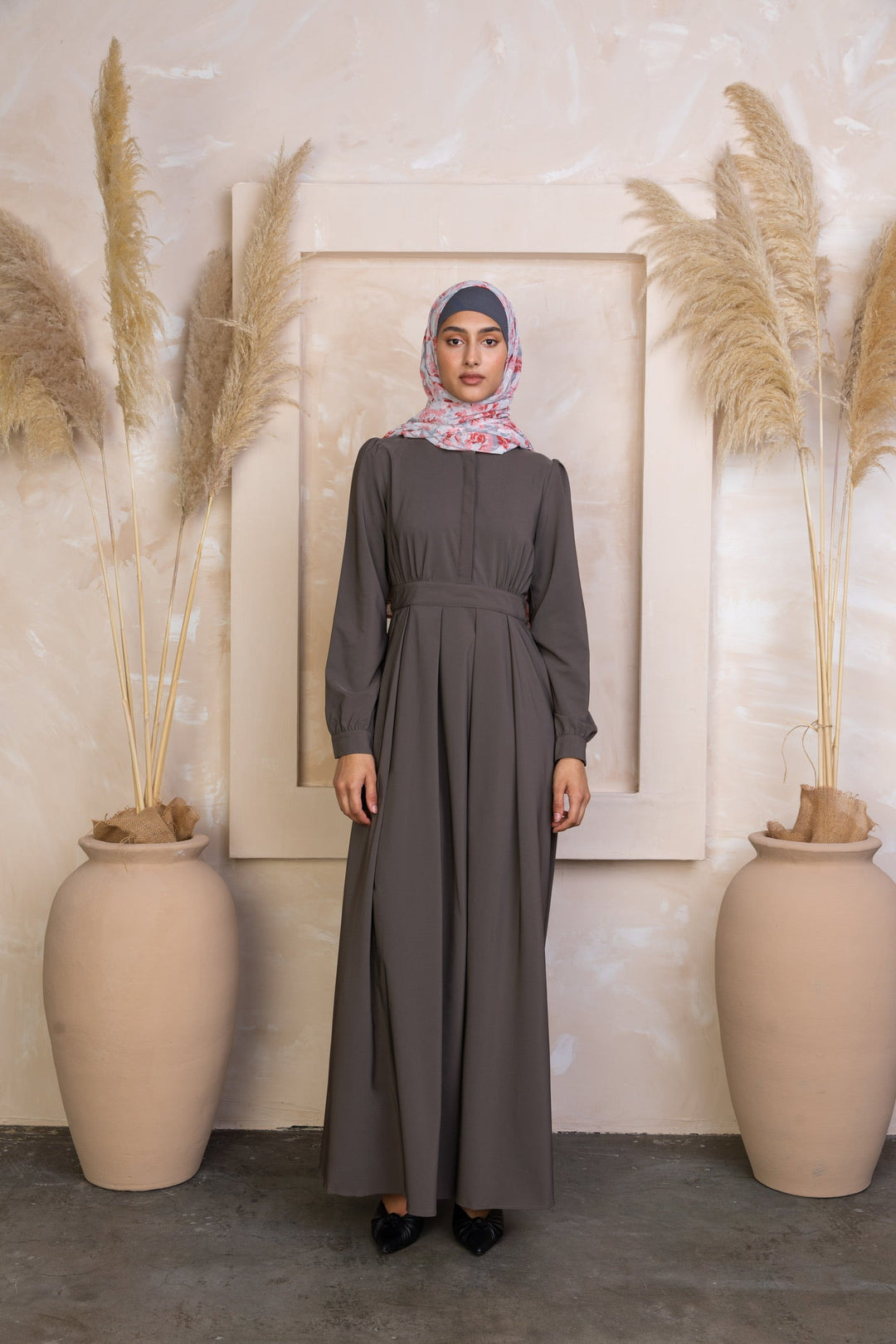 Long-sleeved Gray Lattice Abaya Maxi Dress with Floral Hijab for stylish occasions