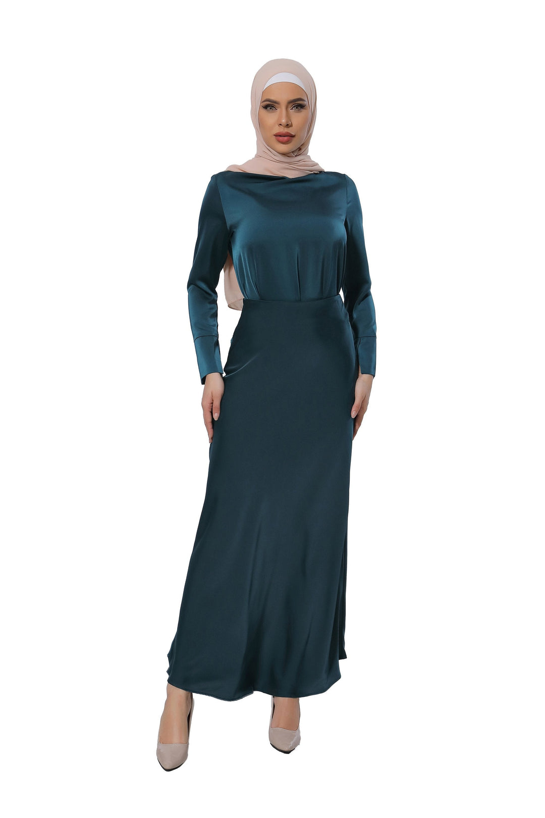 Emerald green satin dress and hijab showcasing the Teal Satin Long Sleeve Skirt Set