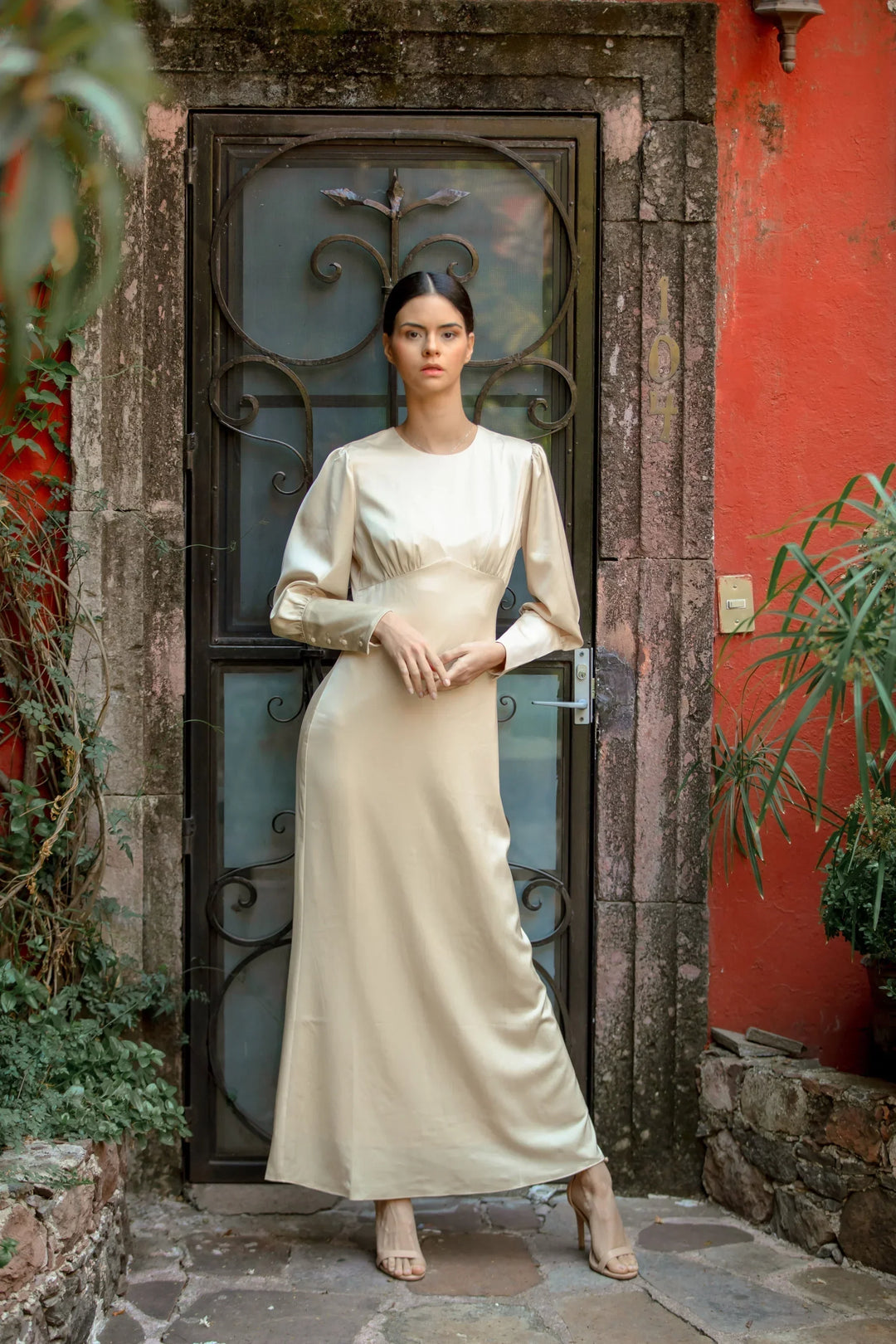 Cream Satin Long Sleeve Maxi Dress - Medium Cream Satin Long Sleeve Maxi Dress - Medium