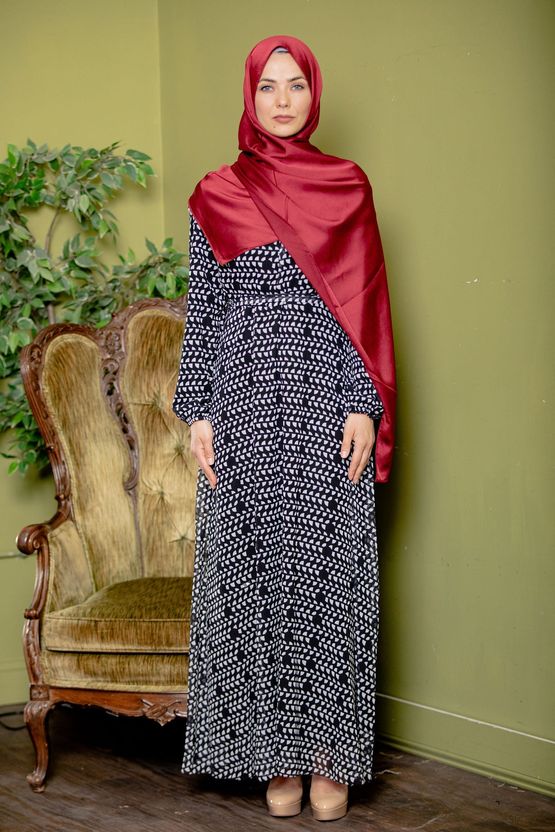 Urban Modesty - Abstract Chiffon Long Sleeve Maxi Dress - Clearance