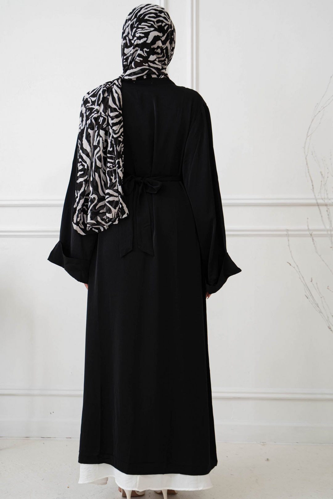 Black Nida Kimono Sleeve Open Abaya