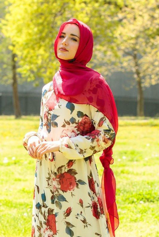 Urban Modesty - Red Shimmer Hijab Head Scarf