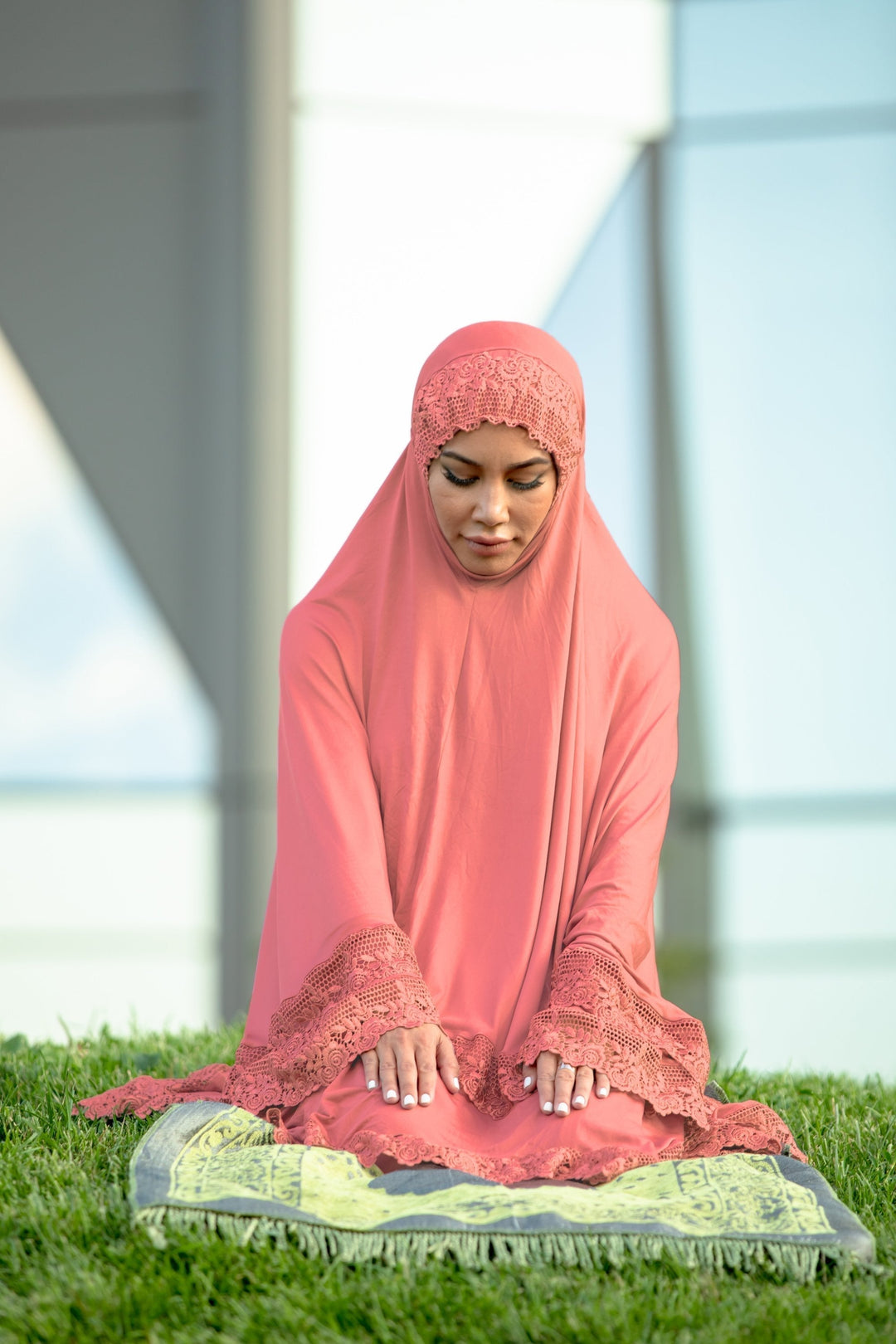 Urban Modesty - Two Piece Lace Salah Prayer Outfit (More colors available)